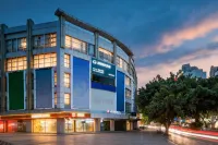 Chaowan E-sports Youth Hostel (Shuijinggou) - parking