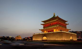 Wuhua Hannuosi Hotel (Xi'an Bell Tower, Dachashi Metro Station)