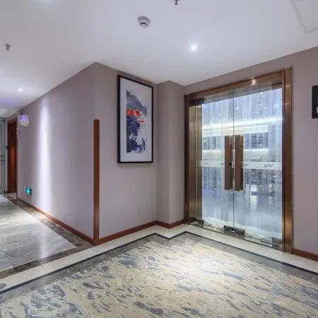 Yi Hotel