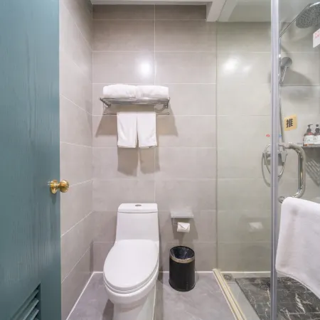Minghu Business Hotel (Jinan Wanda Plaza High-tech Zone)