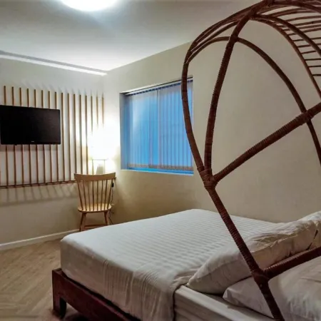 Shanti-Retreat Hotel