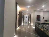 S+ E-Sports Hotel (Ezhou Wuchang Avenue Golden Harbor)
