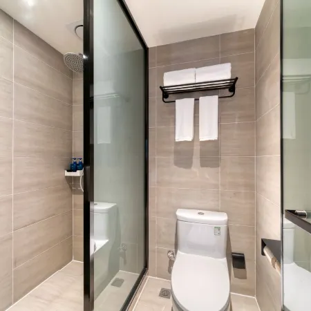 HanTing Hotel (Hangzhou Tonglu Central Plaza)