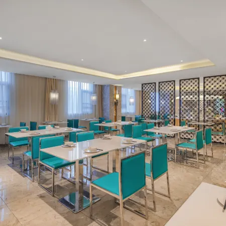 Vienna Hotel (Fuyang Central Shopping Mall Renmin Middle Road)