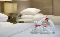 Grand New Century Hotel luan Hotels near Lu＇an Fantasy Animal Kingdom