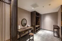 Lilac Hotel Lrene
