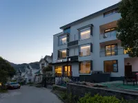 花築奢·一谷一墅（黃山景區南大門店） 翡翠谷附近的飯店