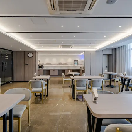 Gujing Junlai Hotel (Tiantian Runcheng Plaza)