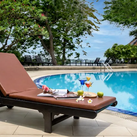 Riverine Place Hotel and Residence