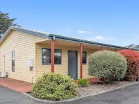 Marsden Court Apartments Hoteles en Strahan