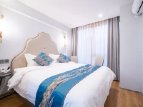 Meileju Hotel (Beiguo Mall) Hotels near Chang'an Park