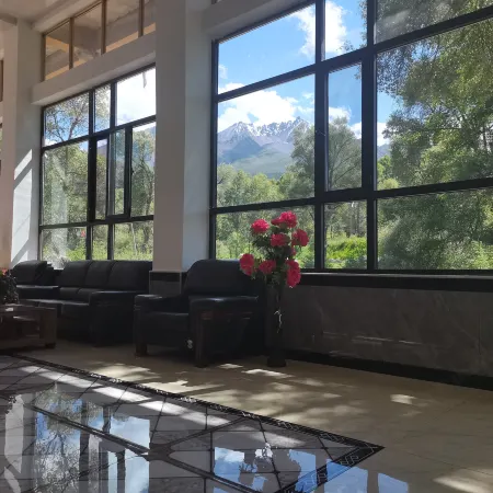 Yuanlin Hotel