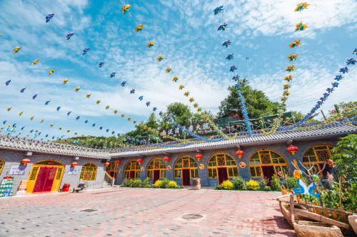 Yan'an Lingxiu Quadrangle Inn - Homestays