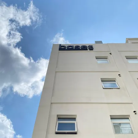 baseLITE-W.LONGHUA Serviced Apartment Отели рядом с достопримечательностью «Храм и пагода Лонхуа»
