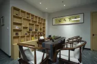 白玉蘭酒店（長春人民廣場吉大一院店） - 3星級