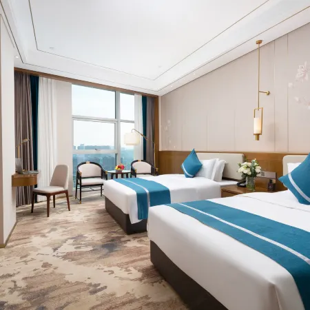 Luzhou Jianguo Hotel فنادق في لوجَو