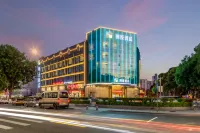 CHEERMAY HOTELS  (Zhuhai Xiangzhou Port Riyuebei Theater Store) Hotel in zona Xiangzhou Port