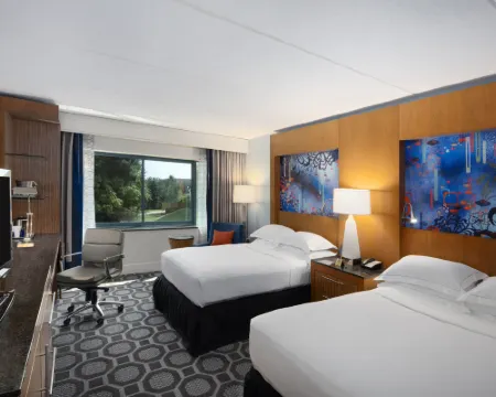 Hilton Long Island/Huntington Hotels in Melville