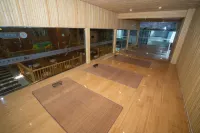 Yangquan Yuebin Taohuayuan Resort - gimnasio