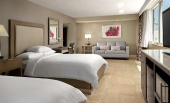 DoubleTree by Hilton Grand Hotel Biscayne Bay