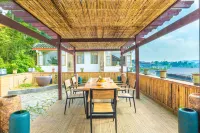 Yishan Yizhai Zhuli Bieyuan (Guiding Yinzhaicun)