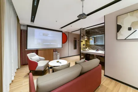 Xiangshan Hotel (Binzhou Gongliu Street) Отели рядом с достопримечательностью «Yongle Passenger Transport Terminal»