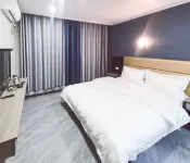 Mengzhou Longfeng Hotel