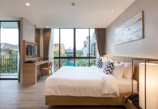 1. 아시라 부티크 ..