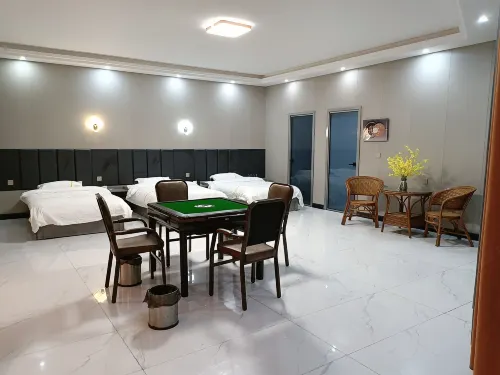 Mulanshanshui Hot Spring Hotel (Shangshui Yigao) Hotels in Shangshui