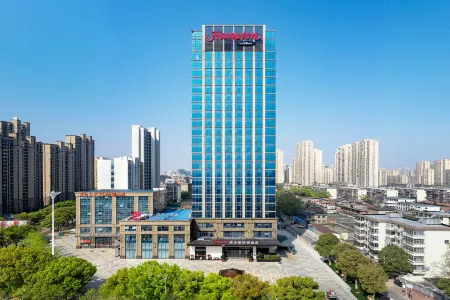 Hampton by Hilton Jiujiang Xunyang Отели рядом с достопримечательностью «lang jing»