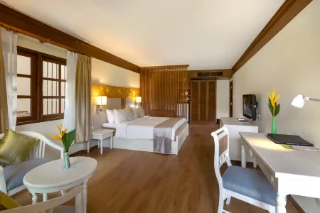 Best Western Premier Bangtao Beach Resort & Spa Отели рядом с достопримечательностью «Банг Тао»