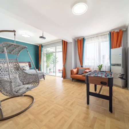Yunhai Classic Seascape Apartment (Rizhao Wankou Lighthouse Square Store)