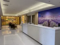 Continent Business Hotel (Changchun West Railway Station)
