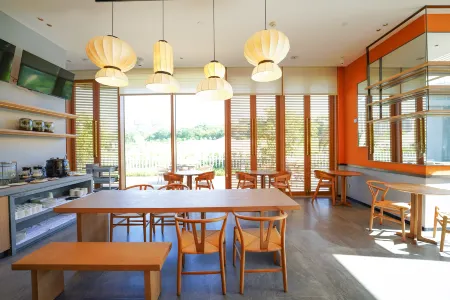 Changtai Yinshanju Hotel Отели в г. Чжанчжоу