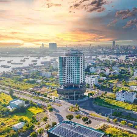 Alan Sea Hotel Danang Отели рядом с достопримечательностью «Гора Шонча»
