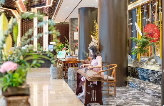 屏山書香世家酒店（柳州窯埠古鎮店）