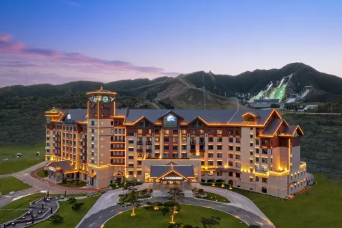 Qishan Wanda Jinhua Resort Hotels in Laiyuan