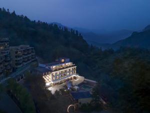 Qixiannv Homestay (Xiannv Mountain Shop)