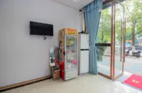 Jingzhou Yilian Theme Hotel