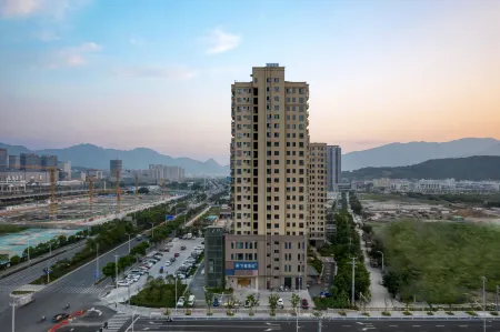 HanTing Hotel (Wenzhou South Railway Station)