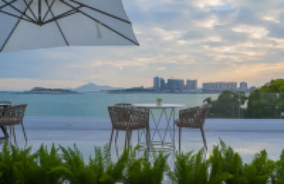 Secret Land Seaview Homestay