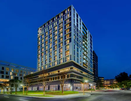 Shenzhen Technology University 1034 Hotel-Managed by Grand Skylight Hotels Отели рядом с достопримечательностью «Dongjiang Column Memorial»