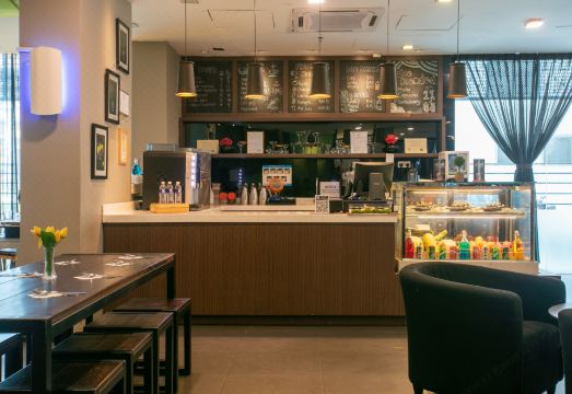 스카이 호텔 코타 키나발루