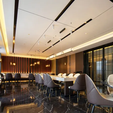 The GiorgioMorandi Hotels (Weifang Hanting High-speed Railway North Station)