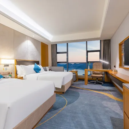 Enjoying Hotel (Yichang Wanda Sanxia Tourist Center Hotel)