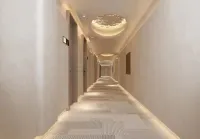 Guangyuan 7M E-sports Apartment (Old Town Branch)