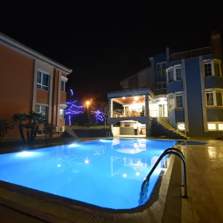 Treekos Suite Hotel