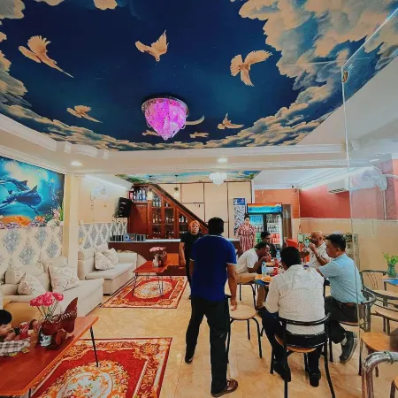 Unique Hotel