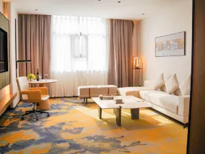 Yutai Inzone Garland Hotel