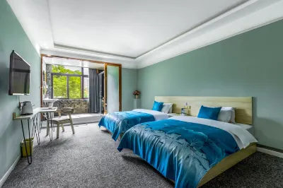 西安市閻良區花間舍客棧 鄰近西安航空職業技術學院的酒店